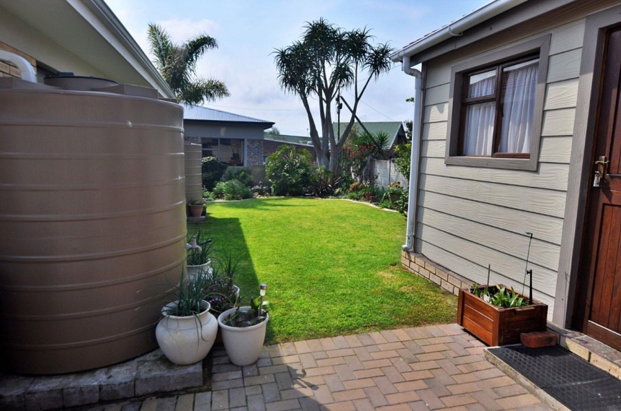 4 Bedroom Property for Sale in Fraaiuitsig Western Cape